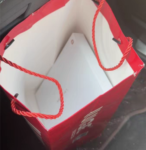 小米笔记本5  未用8+128带原装充电器...