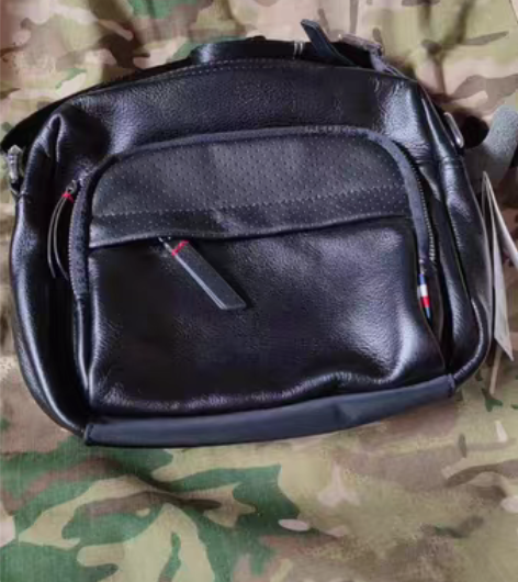 包邮正品全新带吊牌红蜻蜓男款头层牛皮单肩包...