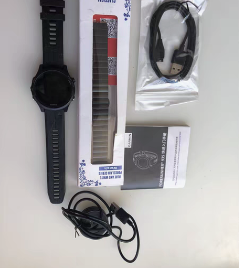 包邮佳明运动手表 店里买的 原价3000+...