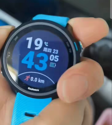 包邮佳明245m音乐版运动手表国行，手表就...