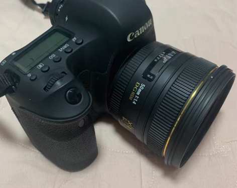 佳能6d单反相机，成色如图，功能正常，个人...