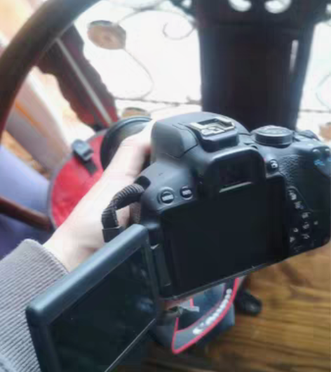 转卖【实在山东人】佳能700d 单反相机 ...