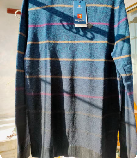 包邮全新正品稻草人男款条纹蓝色渐变色羊绒羊...