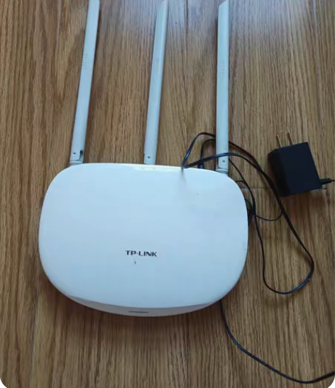 TP_LINK路由器 不要问在不在，挂着就...