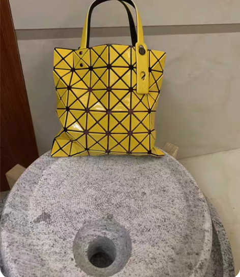 包邮三宅一生6格小方包mini小方包手提包...