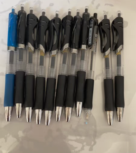 晨光，按压中性笔 新旧程度 全新  武汉建...