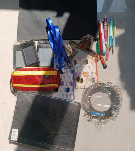 包邮一堆学习用品28包邮，文件袋都是双层的...