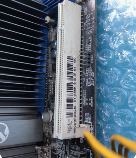 家中闲置电脑主板gigabyte一块，有需...