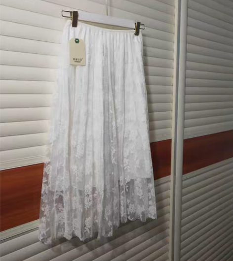 （服装清仓），全新带吊牌，蕾丝镂空百褶打底...