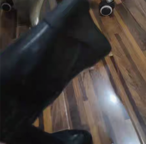里外纯皮内增高鞋35码,买来很贵,没穿几次...