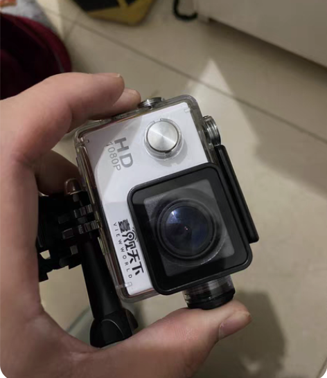 壹观天下  运动相机 买来没买内存卡一直闲...