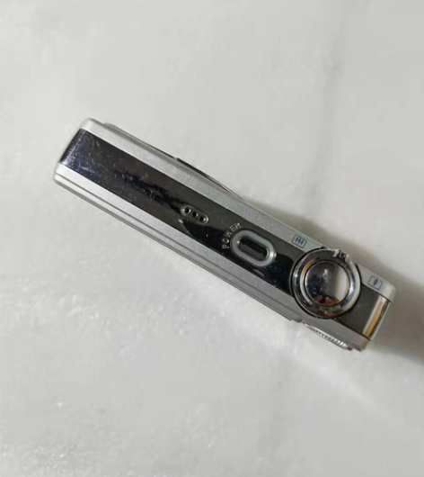 包邮爱国者银色几乎全新 内存卡?万能充?电...