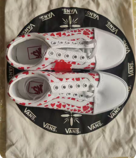 包邮Vans Old Skool 爱心 情...