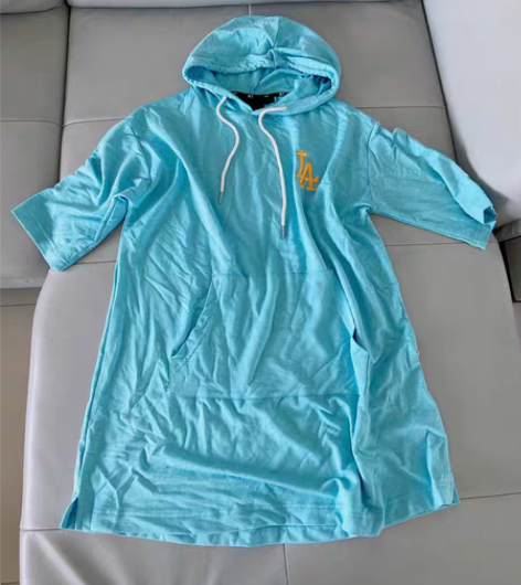 mlb卫衣连衣裙，小码，质量特别好，上身也...