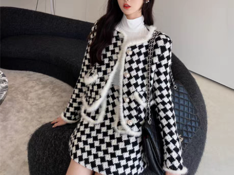 转卖黑白格子毛毛套装女 秋冬新款小香风高级...