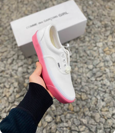 Vans 安纳海姆全翻皮波点 样品鞋 尺码...