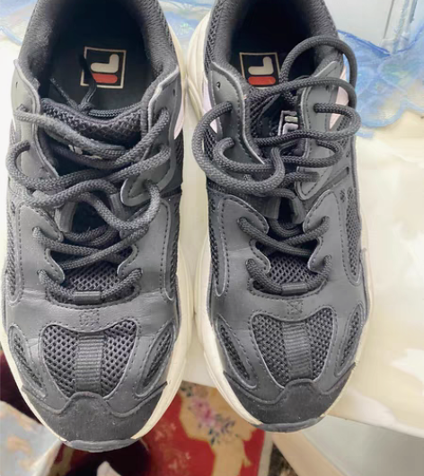 fila运动鞋 85新 二手物品不退不换!...