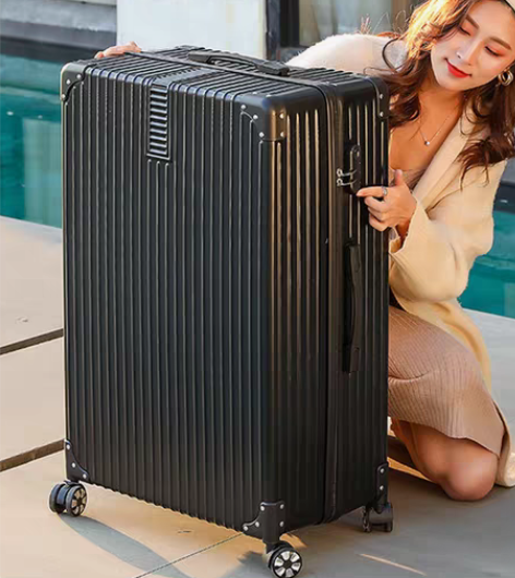 清仓低价出售行李箱26寸大容量32寸拉杆箱...