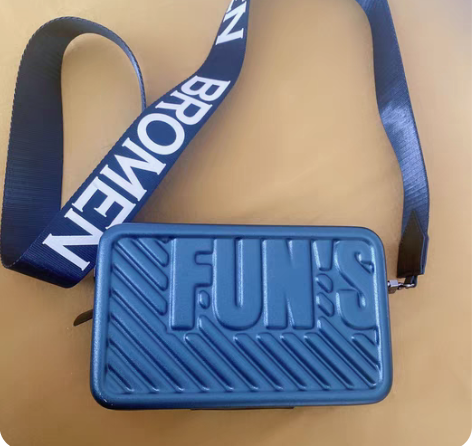 包邮Brome官方正品和行李箱一套的 出包...