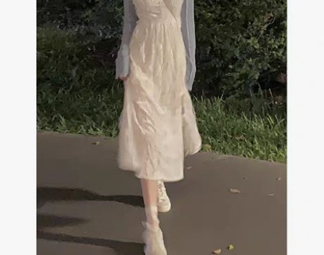 转卖DREAM SEVEN77白色吊带连衣...