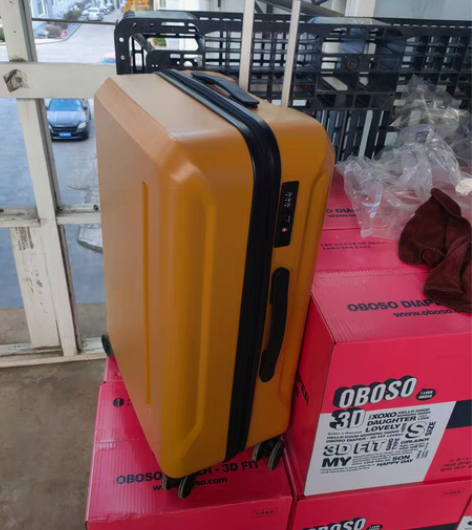 包邮出口全新外贸样品箱24寸 秒杀价210...