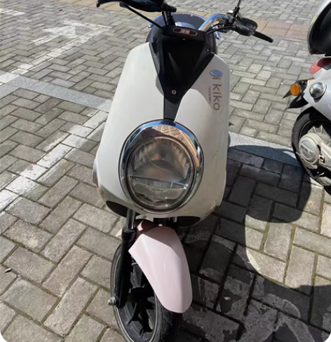 雅迪电动车，12月新换的电瓶 感兴趣的话点...