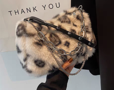 转卖今年流行小包包女小众2022新款潮爆款...