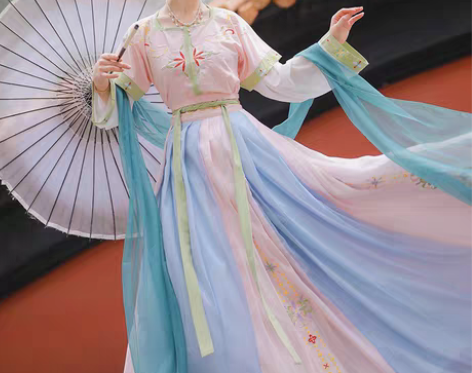 转卖汉服女【琳琅】坦领半臂三件套齐腰襦裙 ...