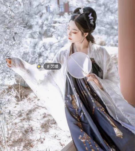 包邮艺缕汉服 仅试穿 s码 内3外3 13...