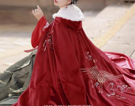 珍缕原创汉服【朝晖】长款连帽加绒加厚刺绣披...