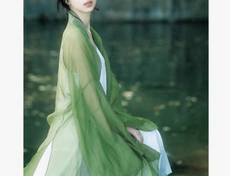 转卖【狂欢价】2022新款轻汉服女改良古装...