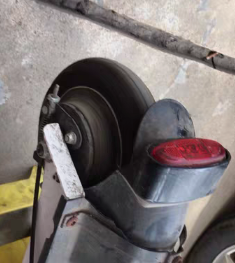 包邮整车以拆，图二上的东西一套，全好拆车，...