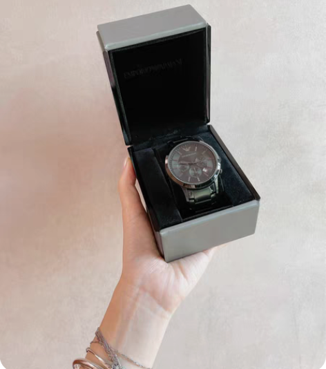 Amani男表 保真 但表带有点刮花哟，还...