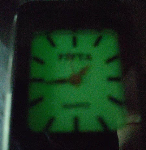 包邮飞亚达手表，夜光芒手表。不走 感兴趣的...