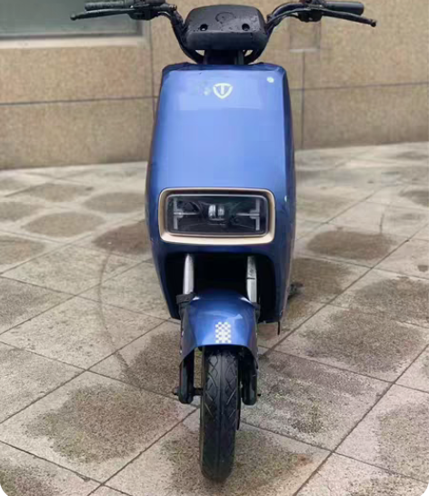 9.9成新60V23A石墨烯台铃电动车,证...