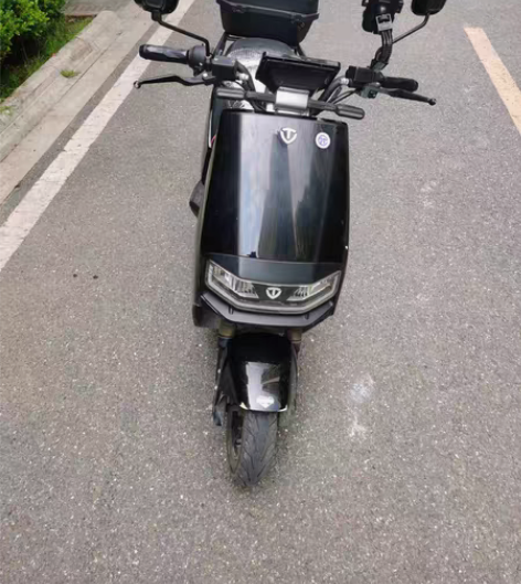 包邮台铃超能优跑。一手电动车出售，（72伏...