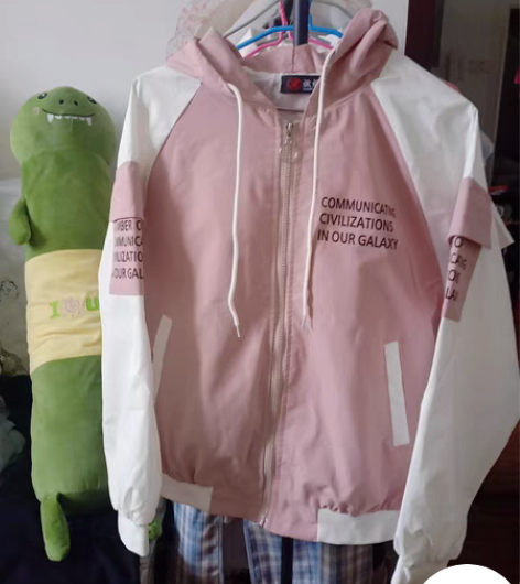 包邮粉白棒球外套，运动外套，上衣l码，平时...