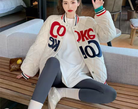 转卖2022年冬季新款设计感小众韩版宽松立...