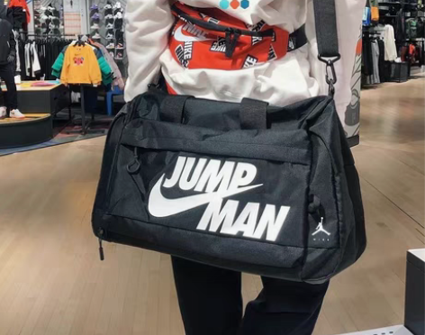 AJ联名耐克篮球包运动健身包斜挎手提旅行包...