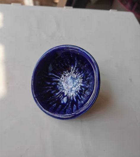 主人杯，蓝釉白花【编号53】 感兴趣的话点...