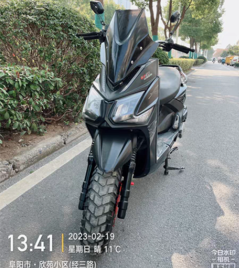 阜阳 国四电喷踏板磨托车 才两个月 准新车...