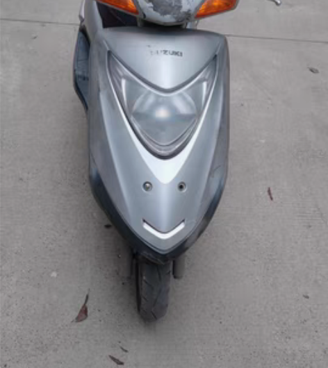 铃木摩托车，这个是实际图片，外壳有点花，发...