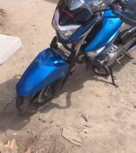 铃木骊驰GW250宝石蓝摩托车，水冷电喷，...