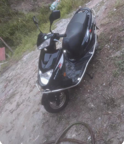 (有合格证，发票。没上牌)自用铃木摩托车，...