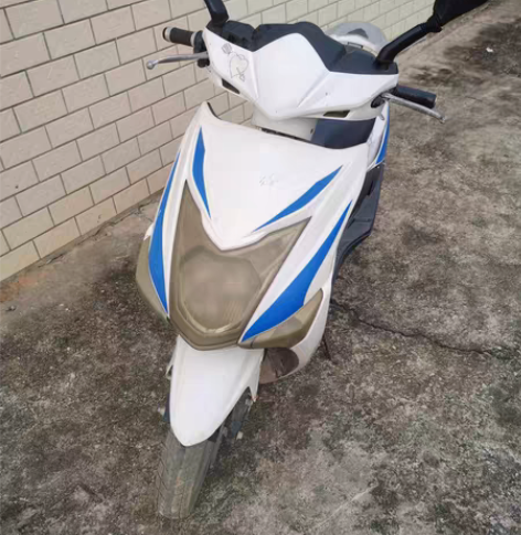 电动车  72V上坡有力 续航40公里左右...