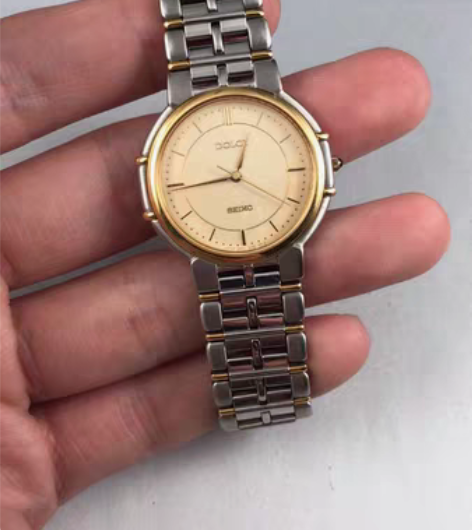 包邮精工朵儿dolce石英男表8N41中古...
