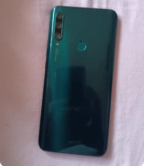 包邮出售一个二手华为畅享10p手机，8+1...