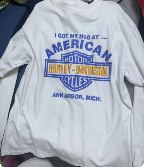 男士白色刺绣卫衣 M码 感兴趣的话点“我想...