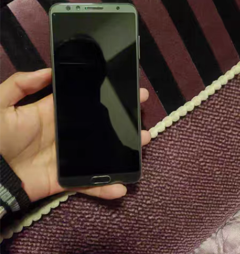 包邮可小刀，华为nova2s，麒麟960处...