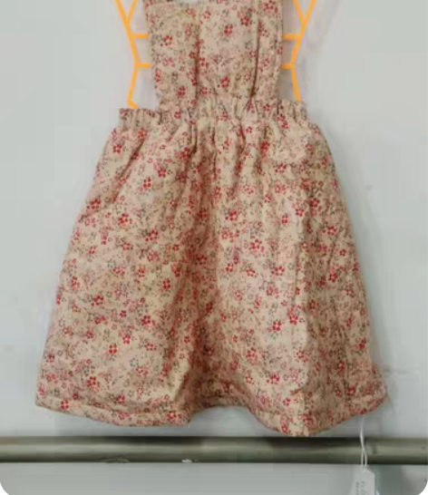 沐丸家~碎花ins风裙摆夹薄棉背带裙 薄棉...